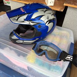 Med dirt bike helmet w/goggles