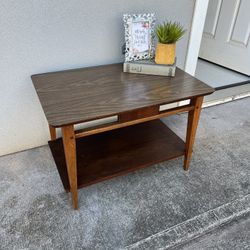 Nice Lane Furniture Mid Century 2 Tiered Walnut End Side Coffee Table
