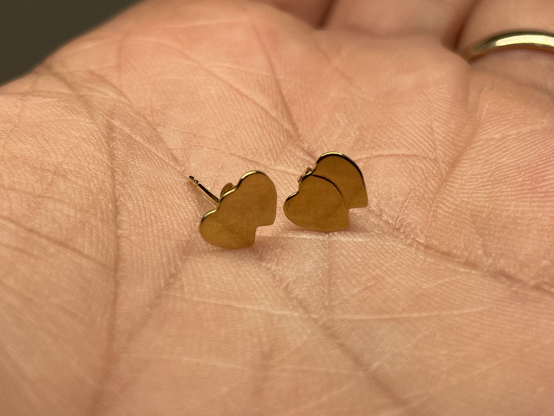 Solid 22K Yellow Gold Heart Stud Earrings – Classic & Romantic