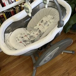 Graco Duoglider- Gliding swing