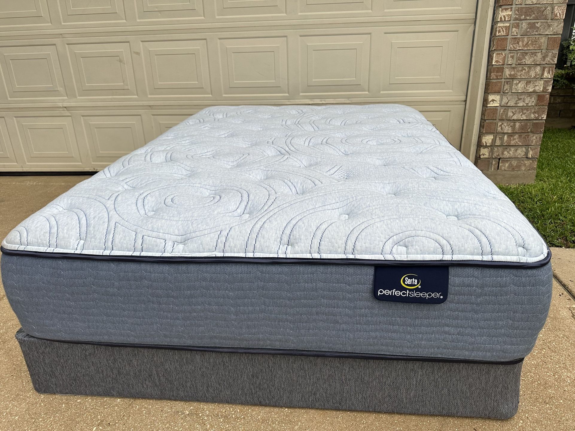 Serta Queen Mattress And Box Spring