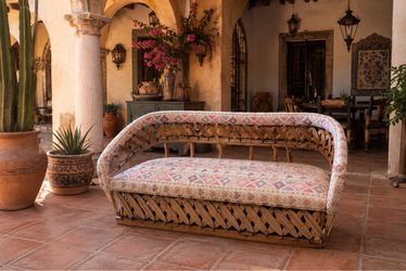 Equípales loveseat