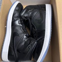Air Jordan Mid 1’s