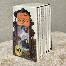 Complete Box Set of 7 Chronicles of Narnia Books by C.S. Lewis
