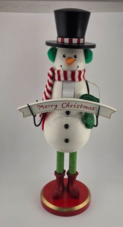 Snowman with Tophat Nutcracker