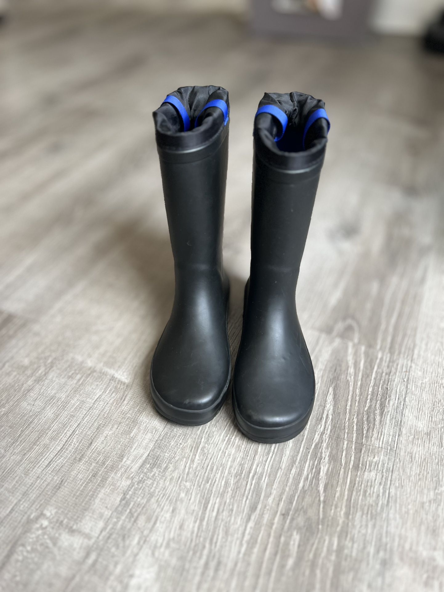 Kids Rain Boots - Size 2