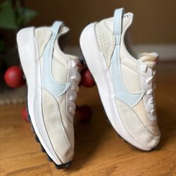 Nike Waffle Debut Women’s Size 9 Retro Sneaker