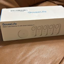 GoveeLife Water Leak Detector 1S w/ Smart Gateway 1S 1+5 Pack – NEW OPEN BOX