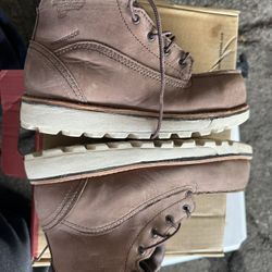 Redwings Work Boots  Woman’s 6.5 B