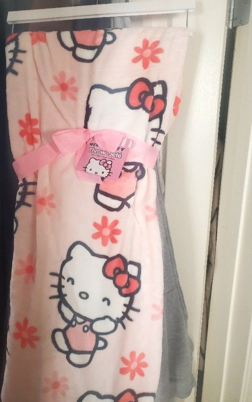 Hello Kitty Blanket