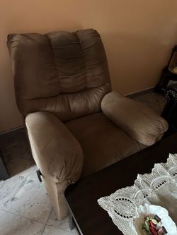 Recliner (works perfect)