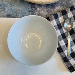 Crate and Barrel Aspen Porcelain Round Bowl