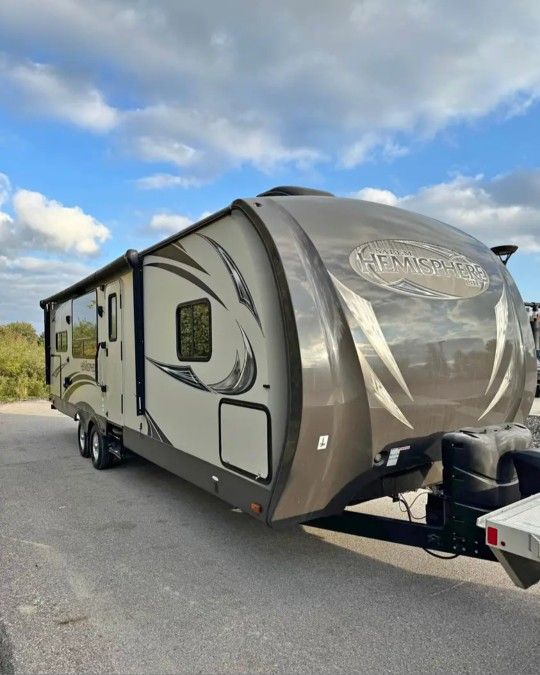 2015 Forest River Hemisphere lite 282RK!