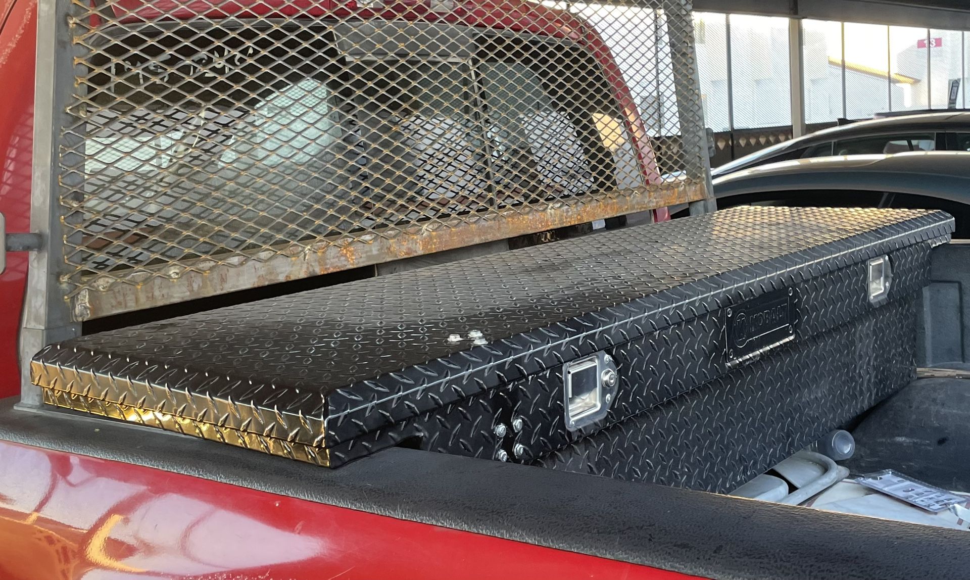 Truck Tool Box Aluminum Diamond plate (black)