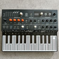 Arturia MicroFreak 
