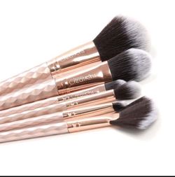 Rose gold brush set