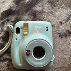 Blue instax mini 11