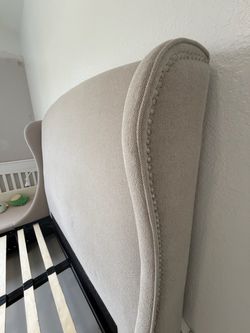 Queen bed for sale