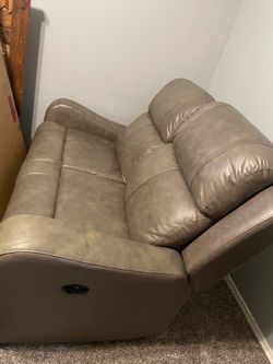 Gray Leather Power Reclining Loveseat