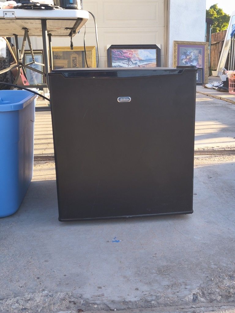 Mini Fridge Sunbean