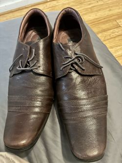 Men’s brown shoes