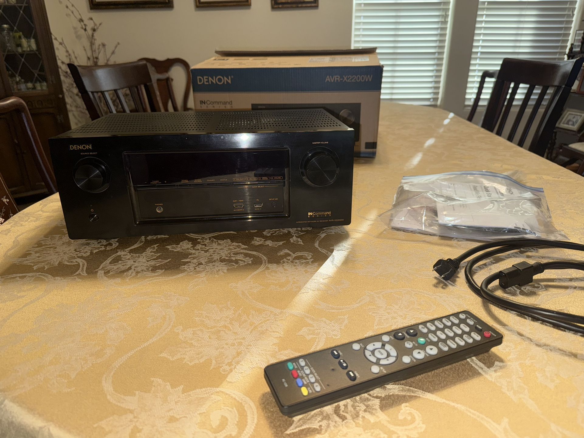 Denon AVR-X2200W 7.2