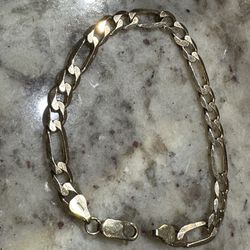 14k Gold Figaro Bracelet 7.5