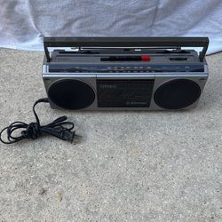 Emerson Portable Cassette Recorder 