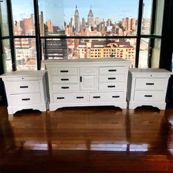 Oversized Dresser  & Nightstands 3pc Bedroom Set White New
