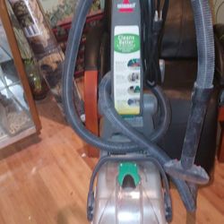 Heavy Duty Bissell Big Green Carpet Cleaner 