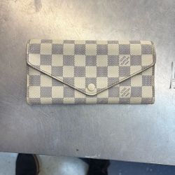 Louis Vuitton Wallet 