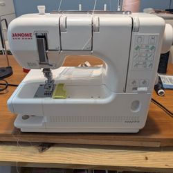 Janome Cover stitch pro  900CPX