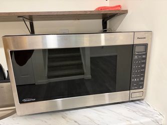 Panasonic Stainless Steel Microwave Oven – 1.3 Cu. Ft. – Model NN-SB65NS
