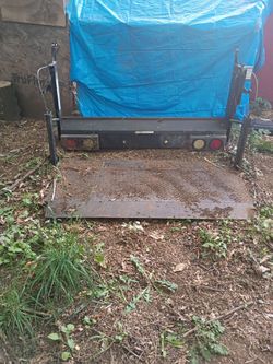 Tommy lift gate