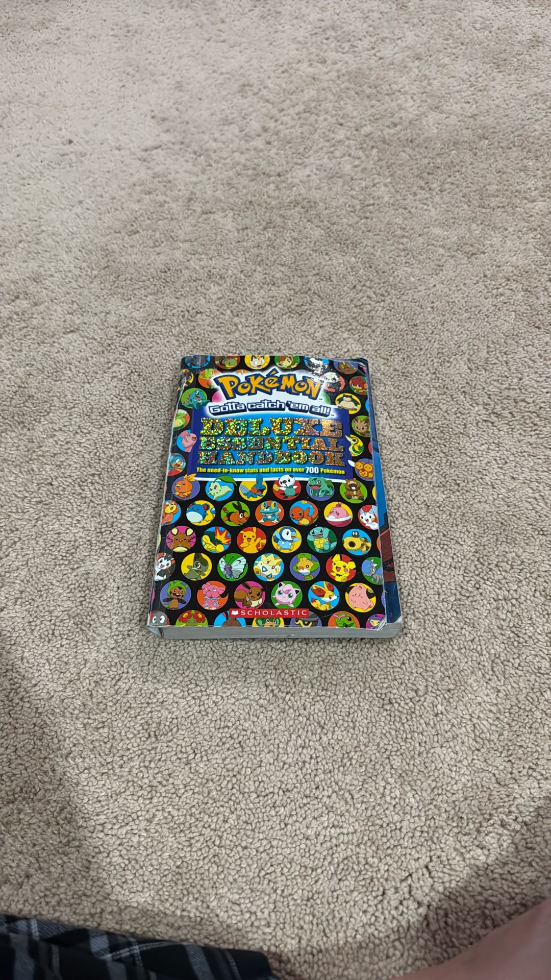 Deluxe Essential Pokemon Handbook
