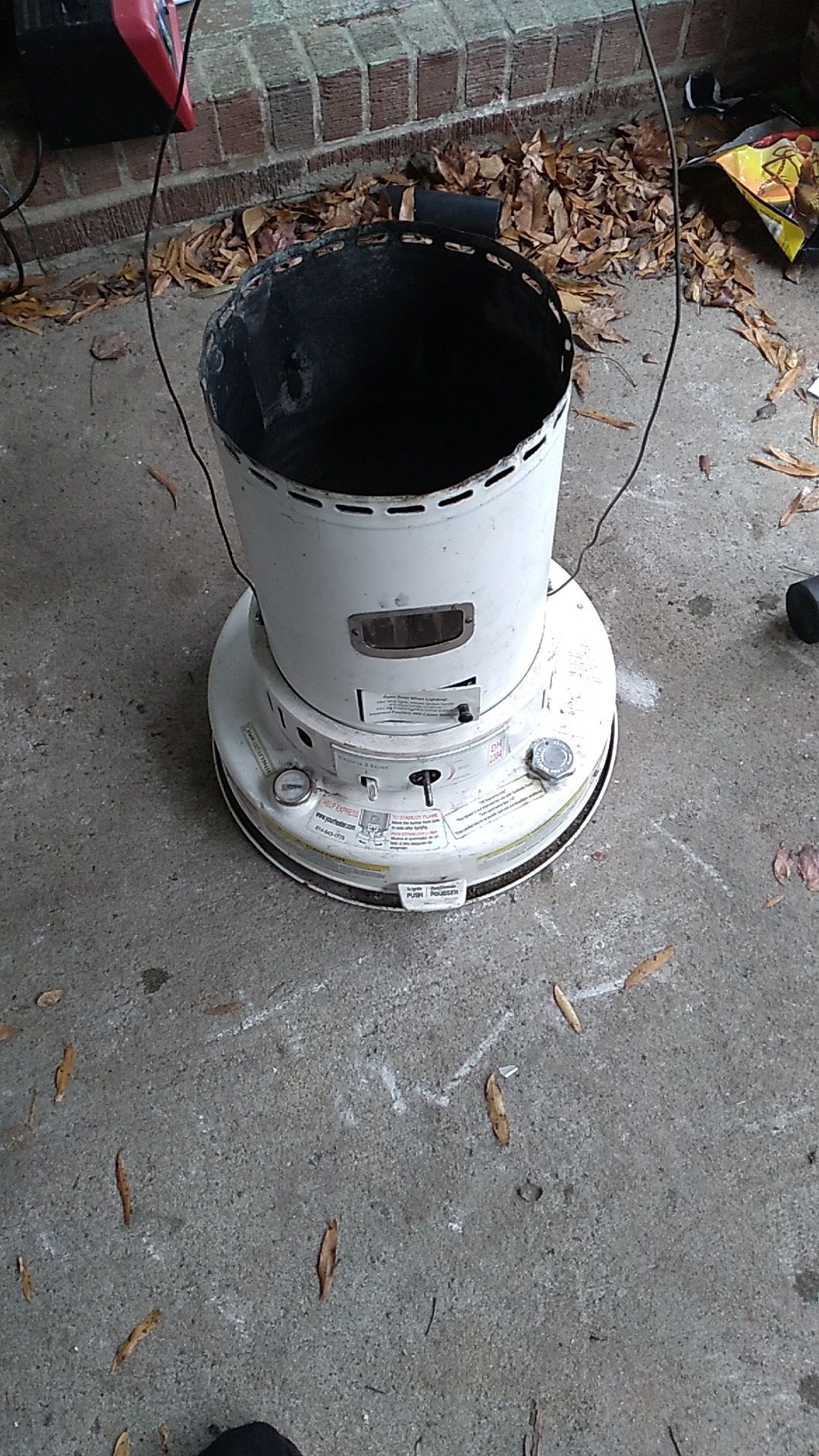 DH2304 kerosene heater
