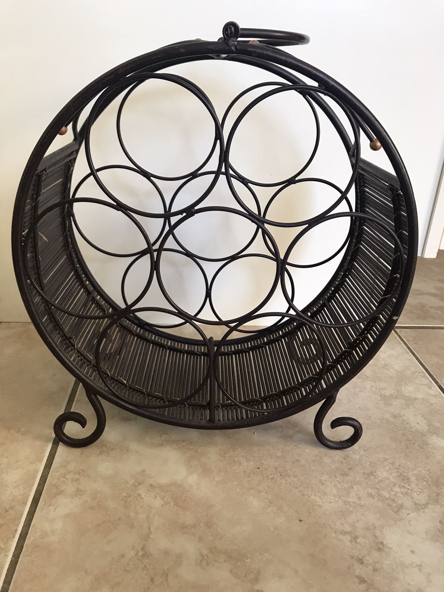 Metal gunmetal no rust Wire 7 bottle wine rack