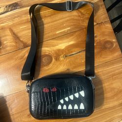 Gator Crossbody Bag, Black, Cute! 🖤❤️