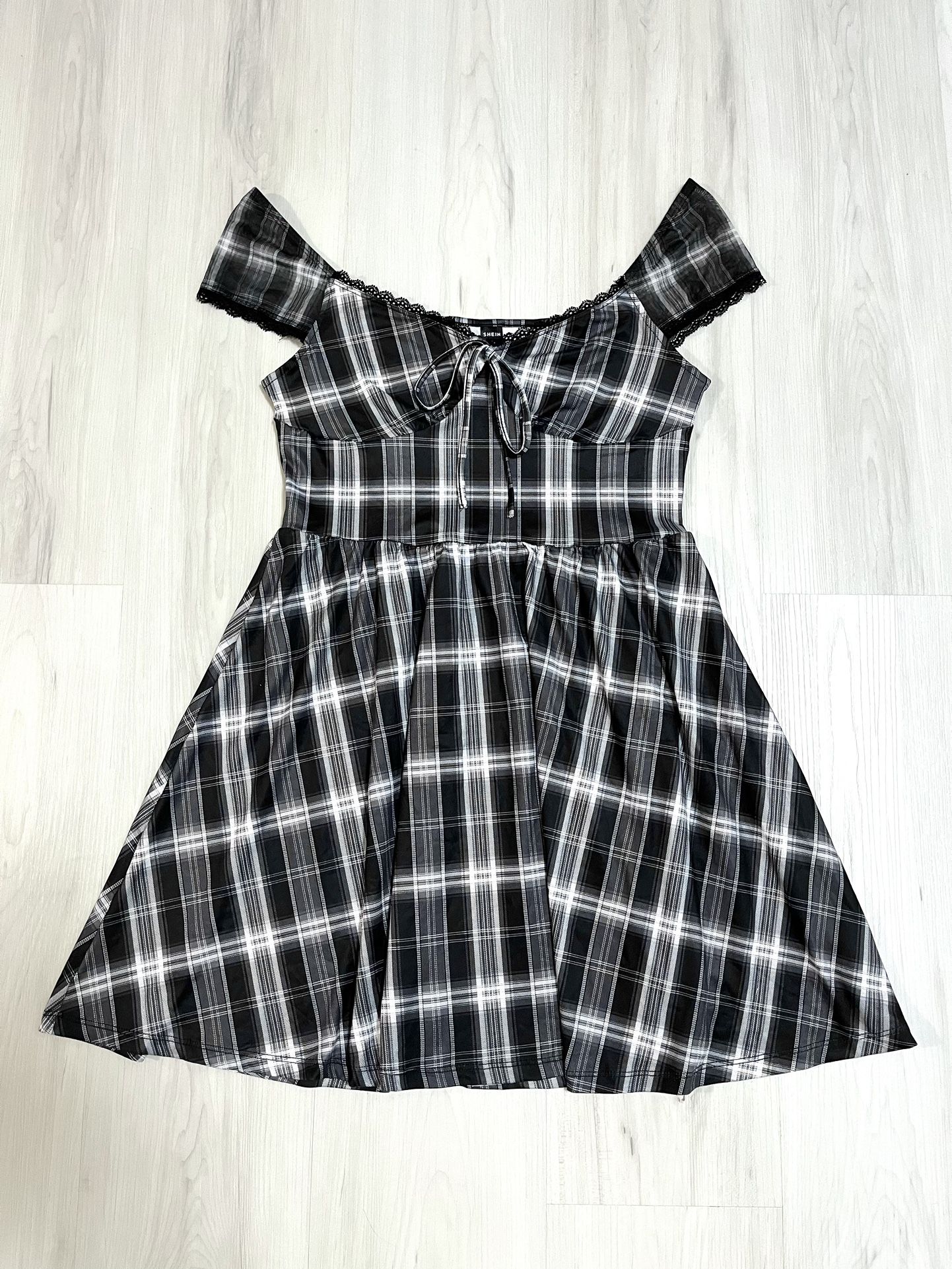 Black and White Plaid Lace Trim Dress
