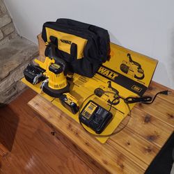 Dewalt 20V 'Max' Bandsaw, Battery, Charger, Carry Bag