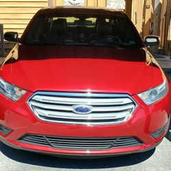 2014 Ford Taurus