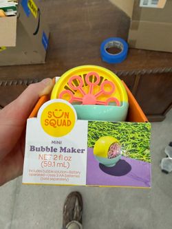 Kids bubble machine