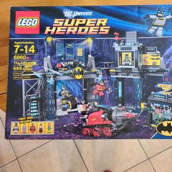 LEGO Batman DC Superheroes The Batcave 6860 for Sale in