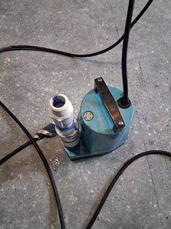 Sump Pump threaded for garden hose