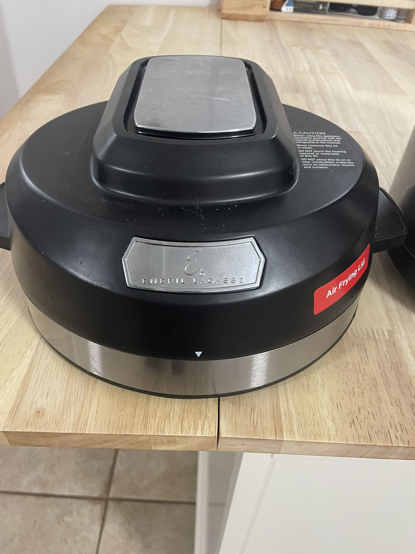 Emeril Lagasse, 6 Quart Pressure, Air Fryer, Five Piece Accessory Pack,  Silver for Sale in Phoenix, AZ - OfferUp