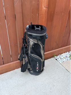 OGIO Golf Stand Bag - Used (Broken Kickstand) 40$ OBO