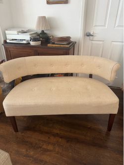 Arm Tufted Bench Settee
