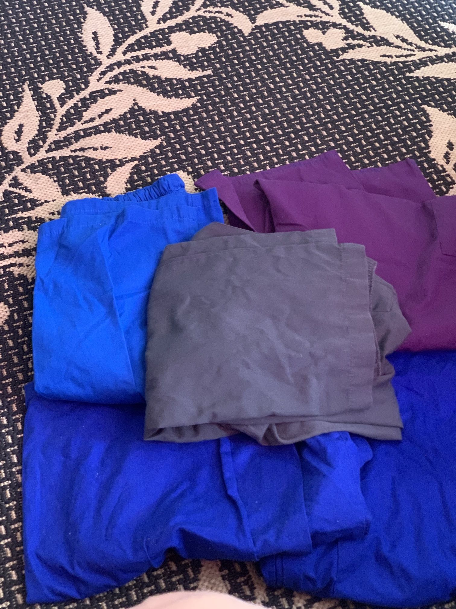 5 Pairs Size Med Scrub Pants