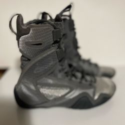 Hyper 2ko'sNike Boxing Shoes Black Gray size 4.5