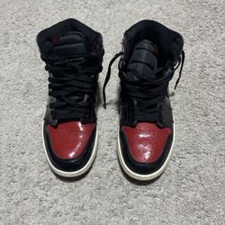 Air Jordan 1 Retro High OG Patent Bred